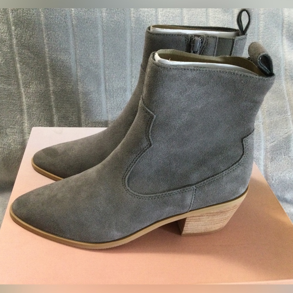 Lisa Vicky Steady Western Stone Pointed Toe Bootie
